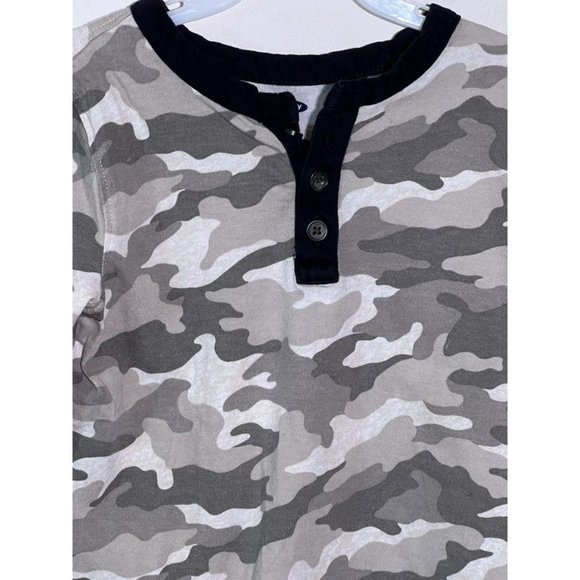 Boys Old Navy Camo Long Sleeve Shirt Size 4t ✨BOGO - Picture 7 of 9
